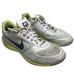 NIKE FLYWIRE 429844-105 Gym Shoes FREE White Athletic Running Womens sz 8